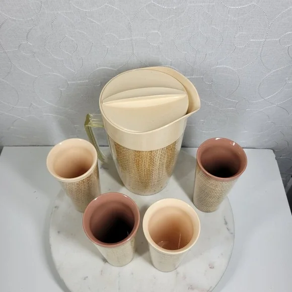 Vintage Rafia Insulated Pitcher 4 Cups Woven Burlap MCM Tiki Boho Beach Pool - Picture 4 of 16